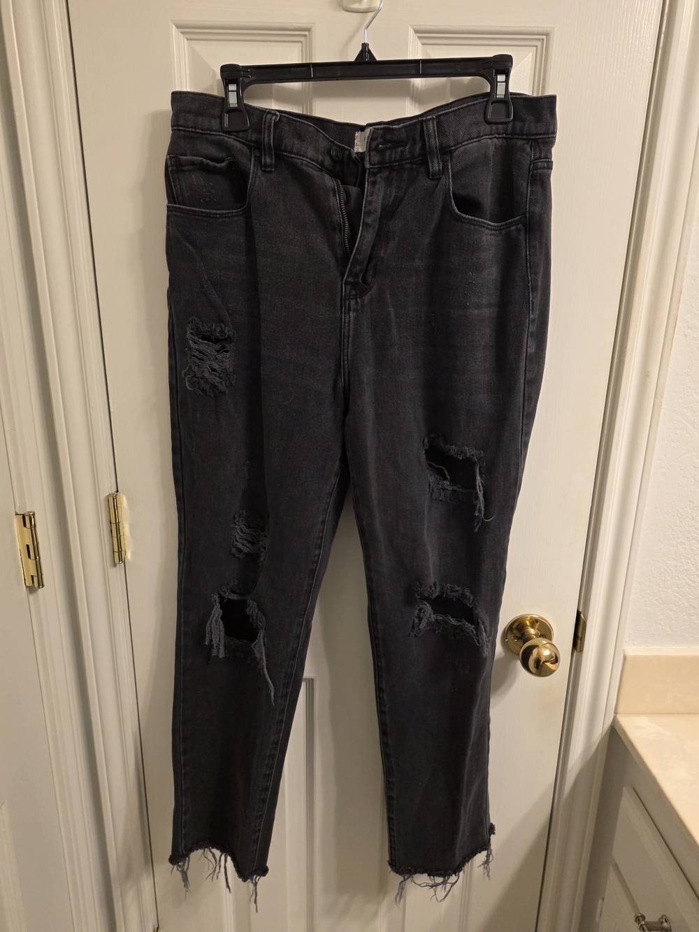 PacSun Black Distressed Skinny Jeans